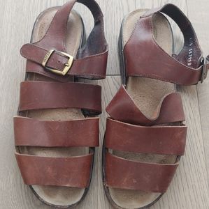 ❌SOLD❌VTG Ecco Leather Fishermen Sandals